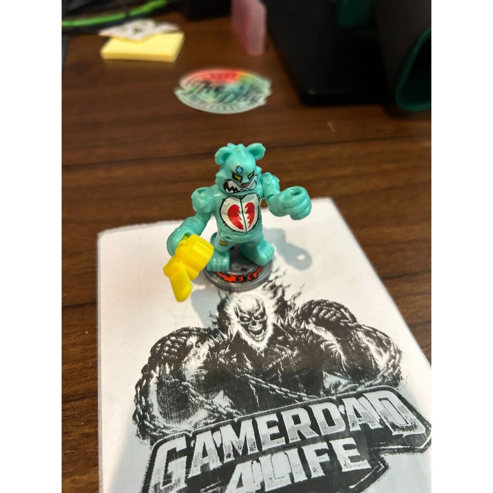 2021 Legends Of Akedo - Series 1 - Shreddy Bear Epic - Ultimate Arcade Warriors